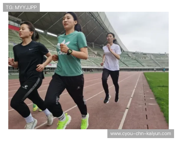 足球裁判体能测试采用智能评估系统，足球裁判体力